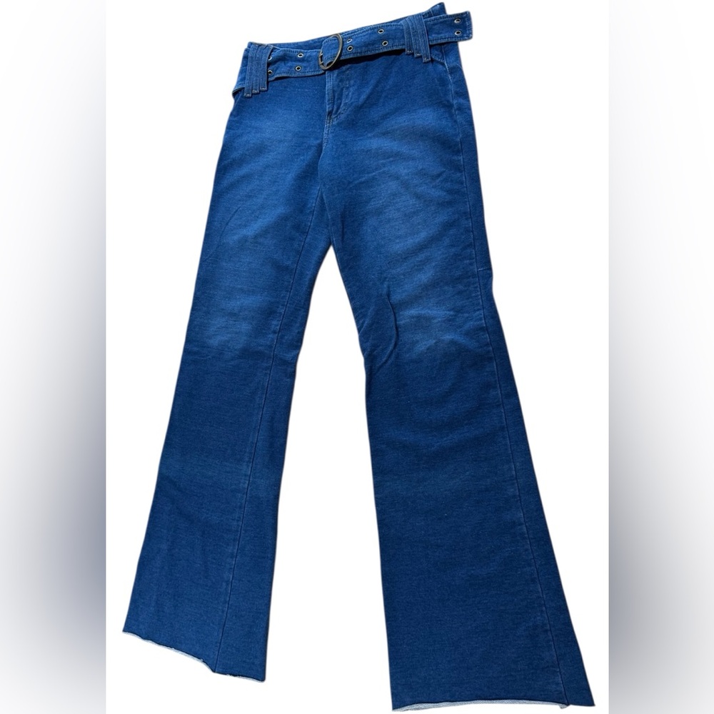 Women’s Blue Flare stretchy look like Jeans pants.
